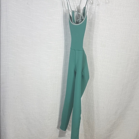 NWOT SEEA "Nazare" Surf Bodysuit medium - Picture 3 of 6
